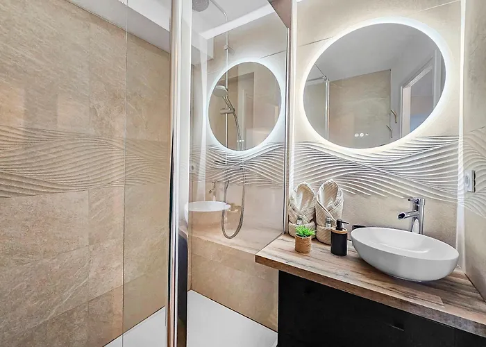 Ocea Marina Vue Refait A Neuf Avec Parking Privatif