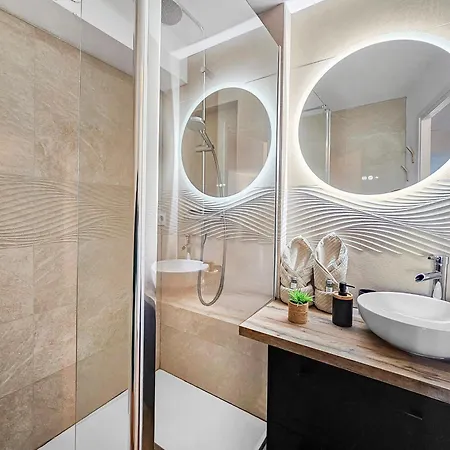 Ocea Marina Vue Refait A Neuf Avec Parking Privatif